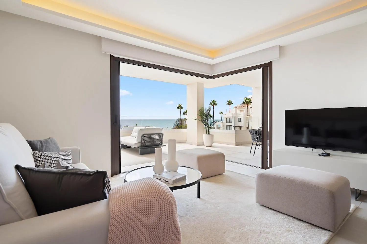 アパート Brand New Luxury 2Bd Velaya Beachfront Rdr442 エステポナ