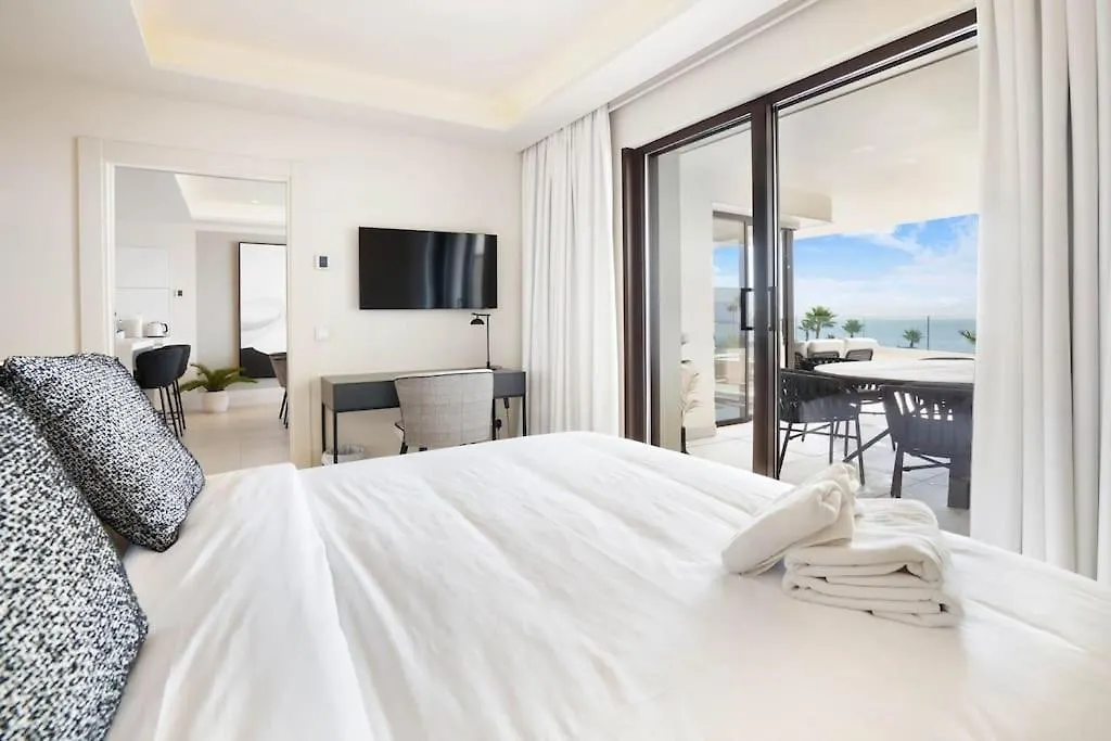 アパート Brand New Luxury 2Bd Velaya Beachfront Rdr442 エステポナ スペイン